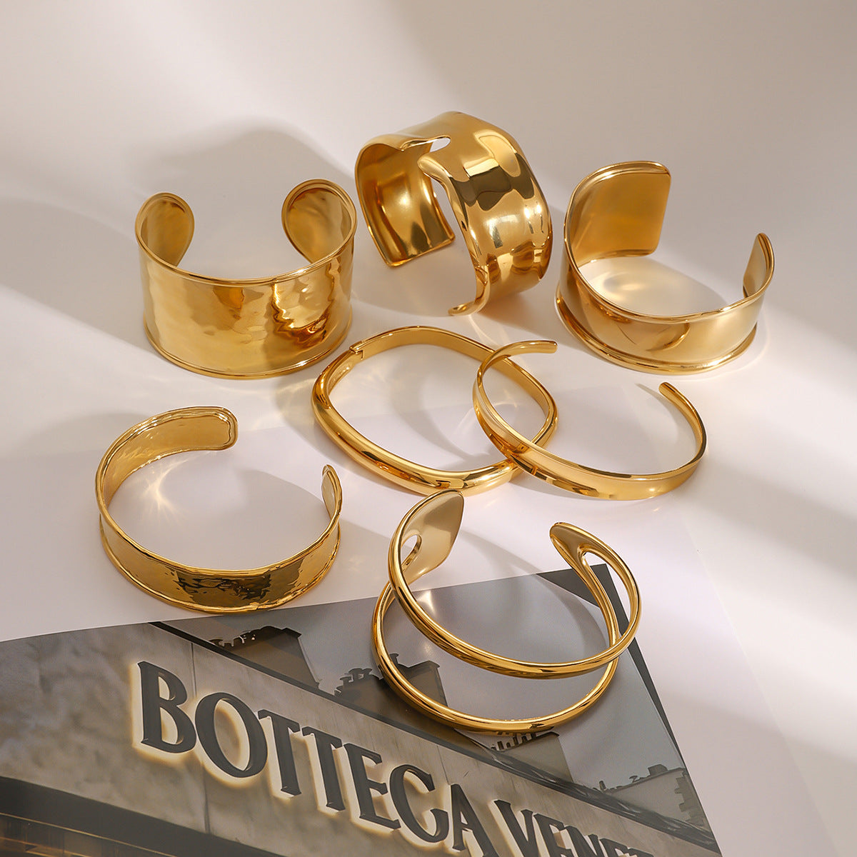 Stainless Steel Exaggerated Gold Bracelet High-end Open Bracelet Titanium Steel Jewelry Bracelet