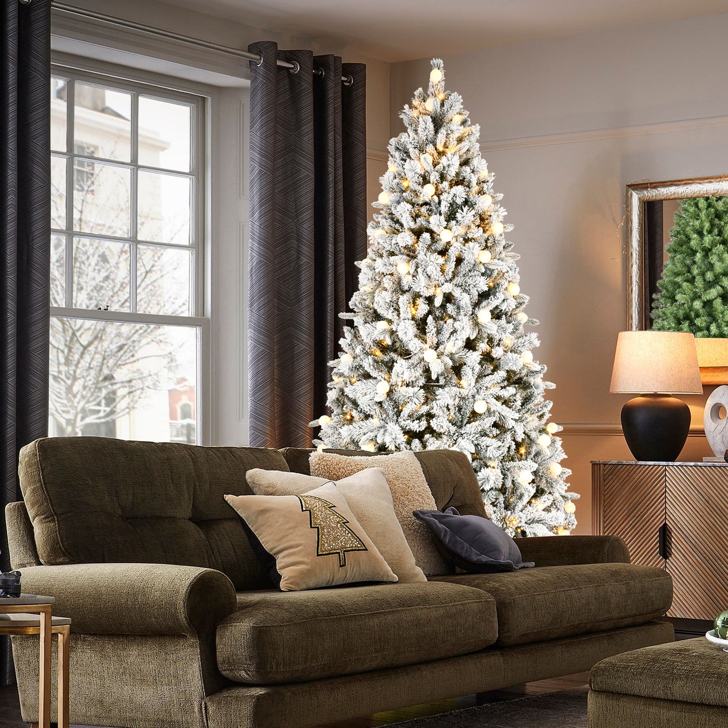 Artificial 7.5ft Flock Christmas Tree with 1523PE/PVC Mixed Branch Tips, 400L warm white lights, Hinged Premium & Foldable Base for Indoor Holiday Decorating