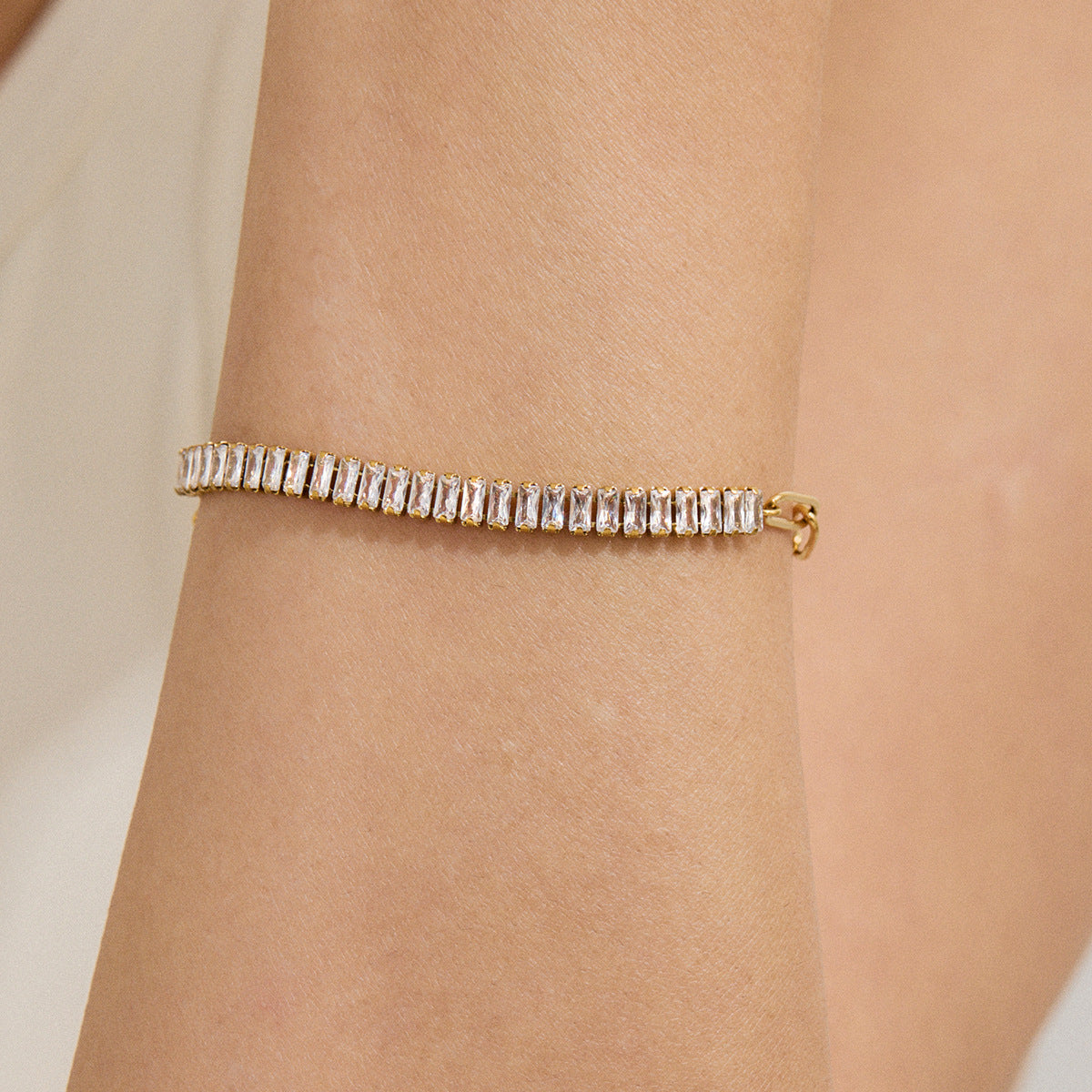Titanium steel jewelry, stainless steel layered bracelets, light luxury high-end non-fading jewelry, tennis chains