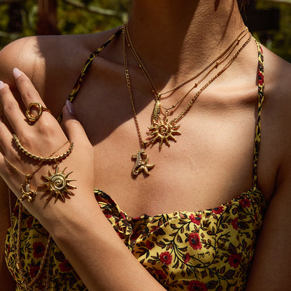 Stainless steel holiday jewelry titanium steel necklace light luxury high-end clavicle chain