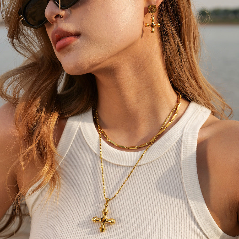 18K gold stainless steel cross necklace tiger eye pendant titanium steel does not fade