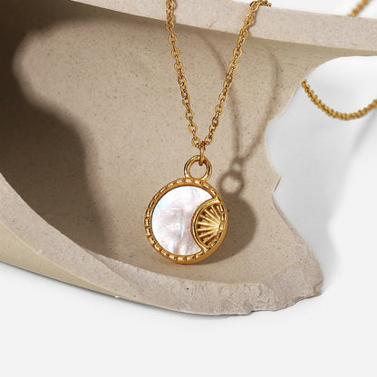 French  Retro Titanium Steel Heart Necklace Stainless Steel Zircon Heart Pendant Necklace for Women
