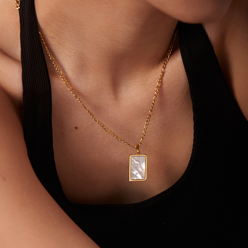 French  Retro Titanium Steel Heart Necklace Stainless Steel Zircon Heart Pendant Necklace for Women
