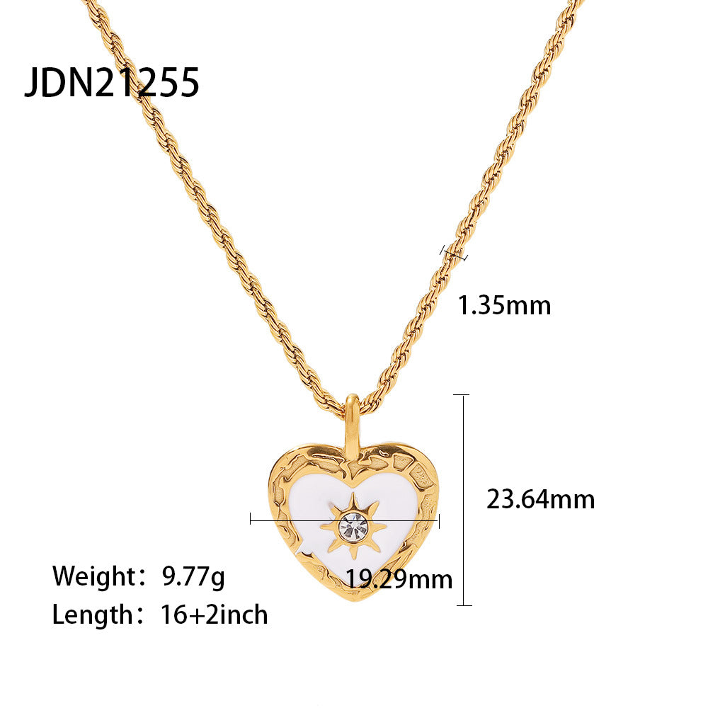 French  Retro Titanium Steel Heart Necklace Stainless Steel Zircon Heart Pendant Necklace for Women