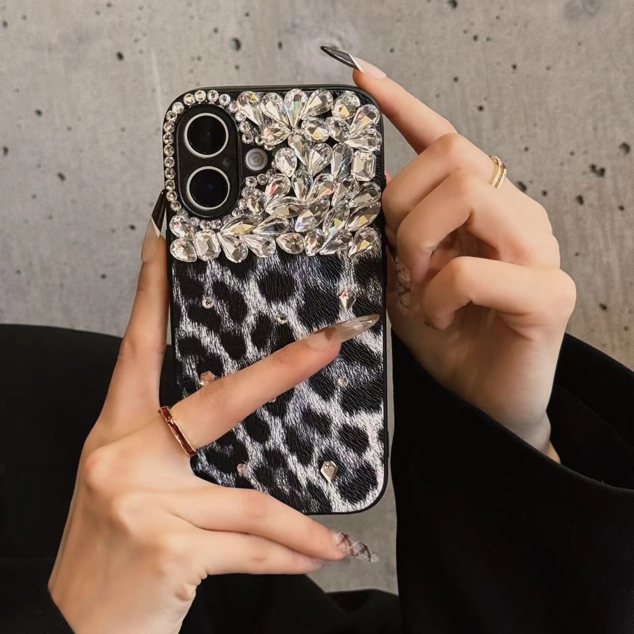 Bling Leopard Print iPhone Case - Full Protection Sparkle Cover for Women's 16ProMax/15/14